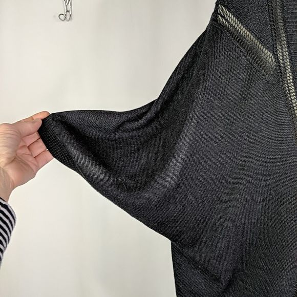 lululemon athletica Black Cape Jacket - Picture 4 of 10